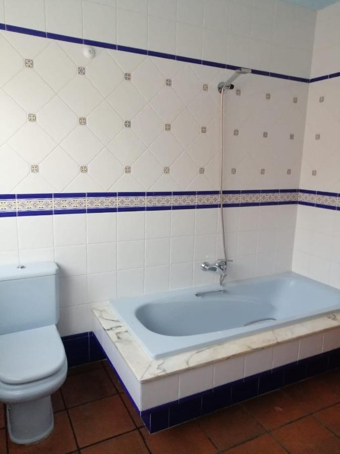 Piso céntrico y amplio en Praza do Regueiro, A Illa de Arousa Exterior foto