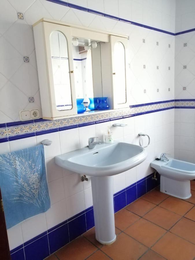 Piso céntrico y amplio en Praza do Regueiro, A Illa de Arousa Exterior foto